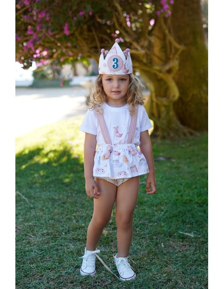 Cubrefaldita con tirantes y camiseta