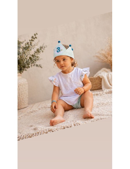 Pack blusa abierta y cubrepañal más corona